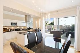 3 bedroom Semi-Detac...